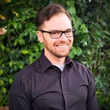 English voiceover artist Alex Mitts